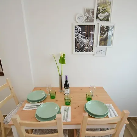 Gemuetliche Mit Klimaanlage, Wlan Und Entspannender Terrasse Karpinjan